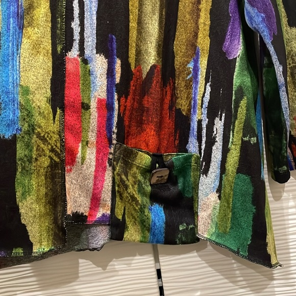 Abstract Long Sleeve Blouse - Picture 2 of 4